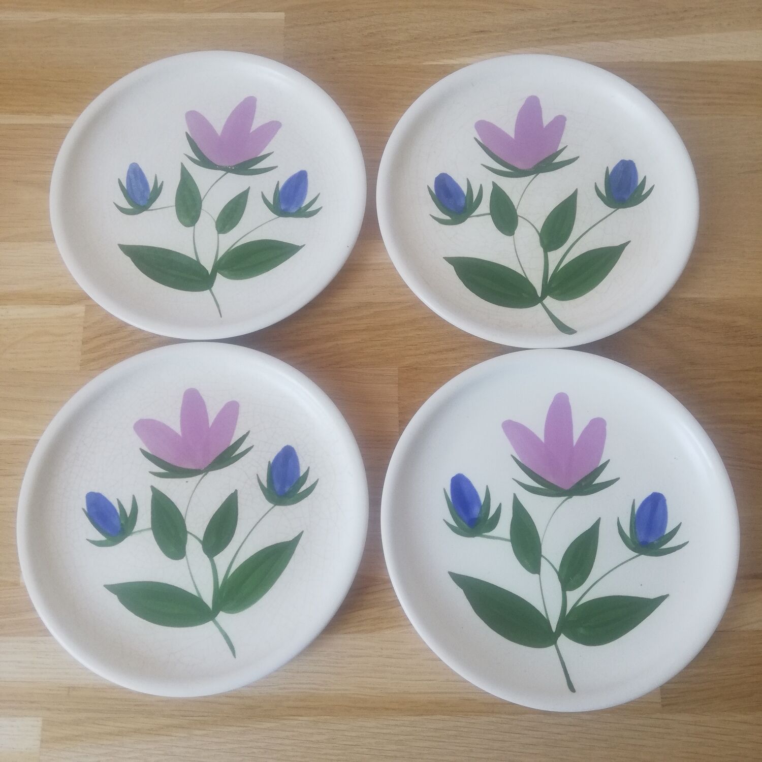Assiettes poteries du marais