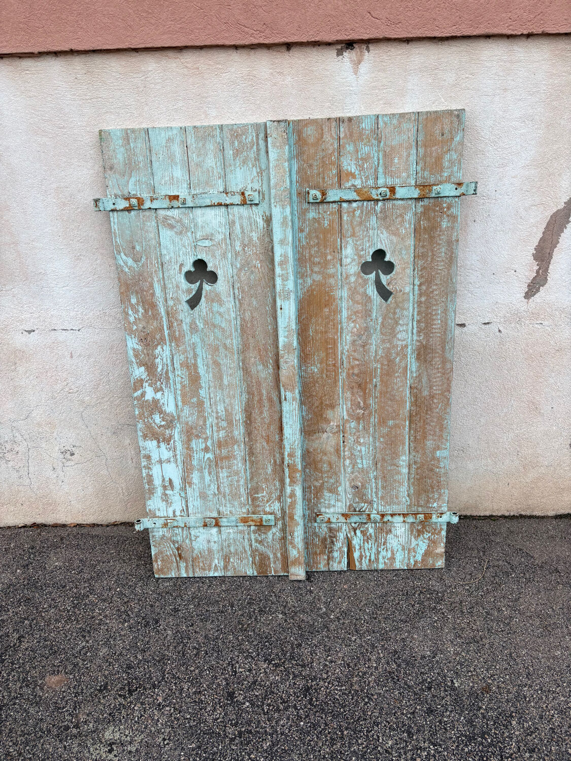 Green decorative shutters