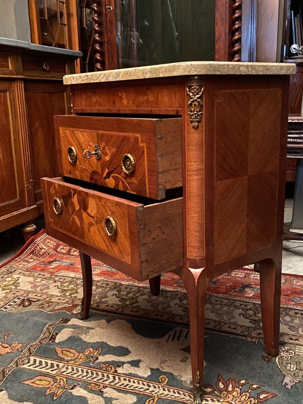 Louis XV Louis XVI style inlaid chest of drawers