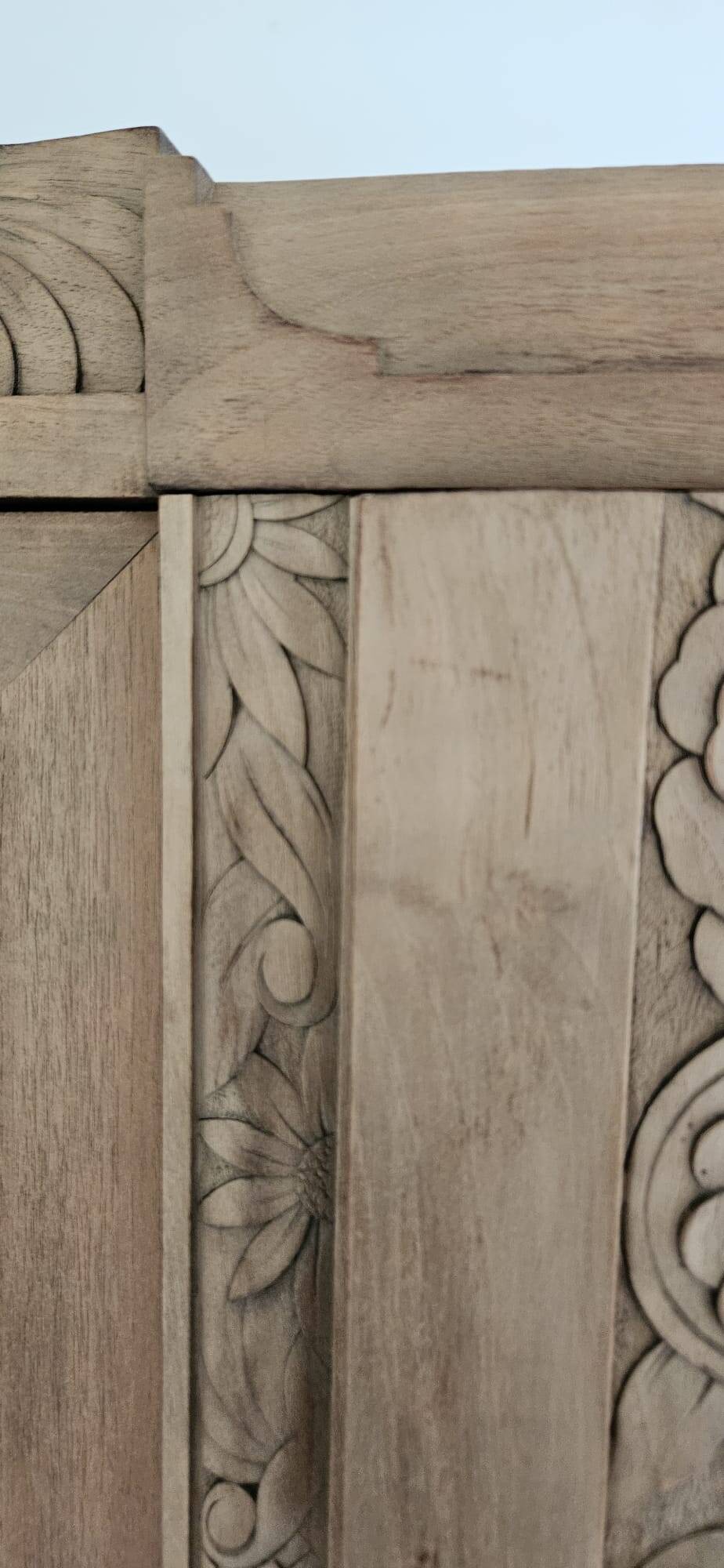 Armoire Art déco, 3 portes, 1 miroir, sablée
