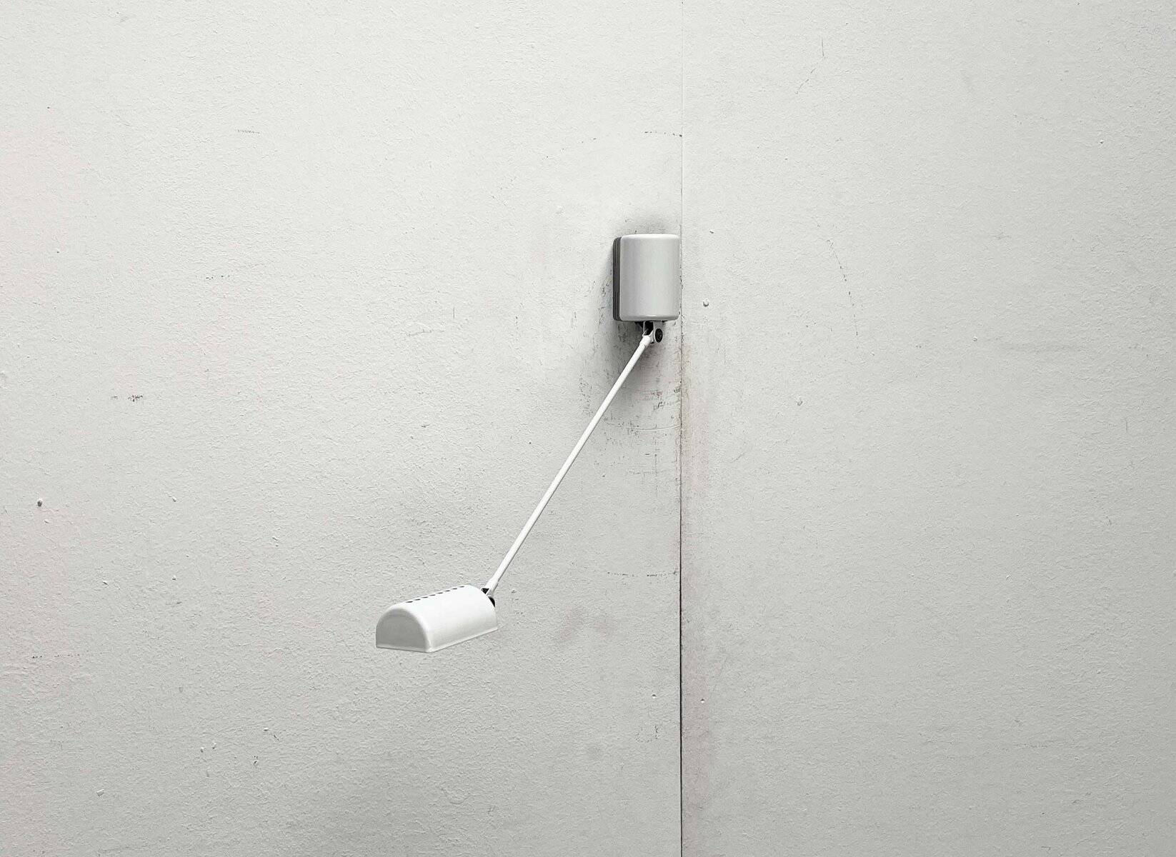 Classic white wall lamp Daphinette Italian vintage by Tommaso Cimini for Lumina, 1980s.