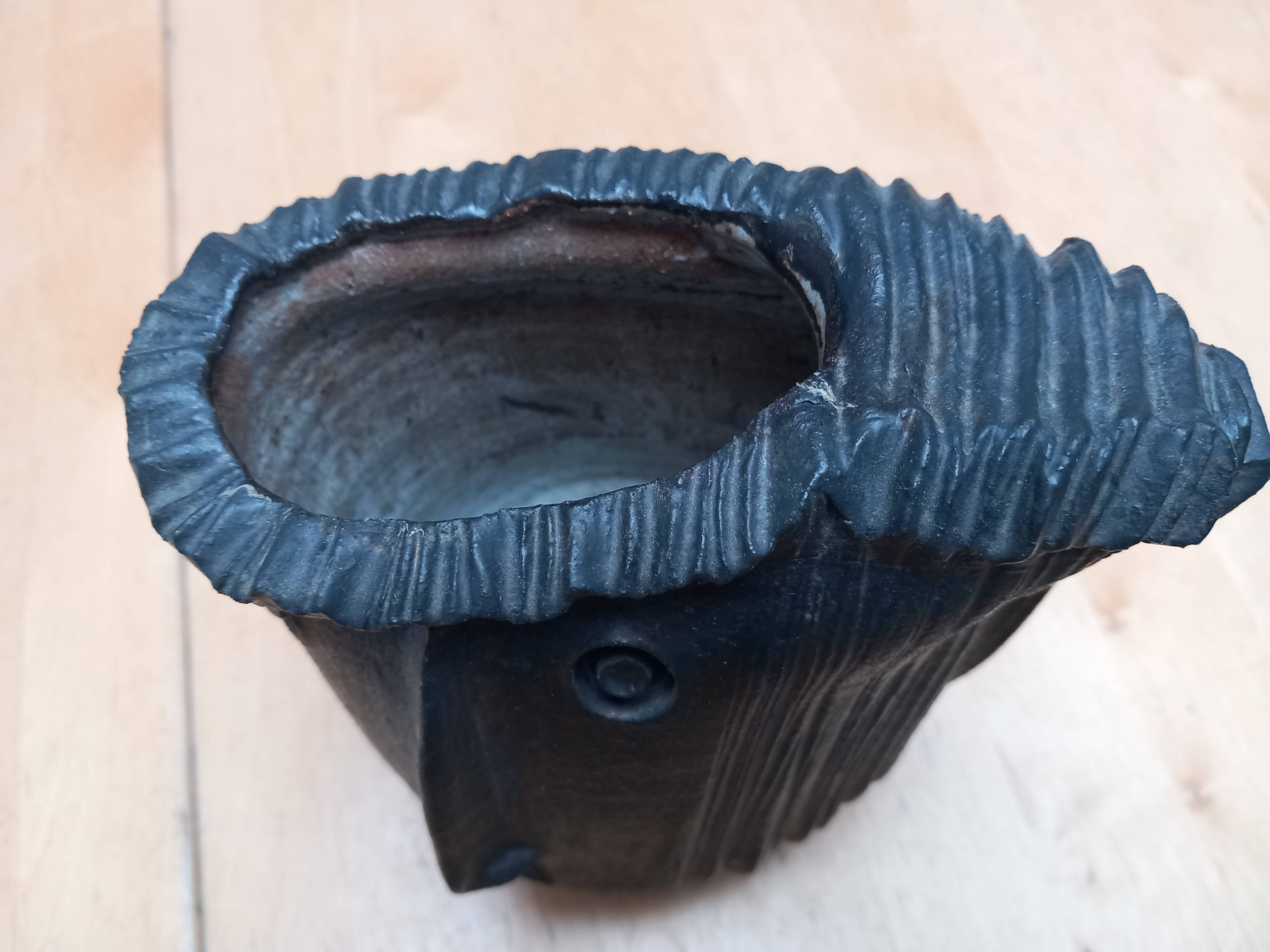 Small D Pouchain vase