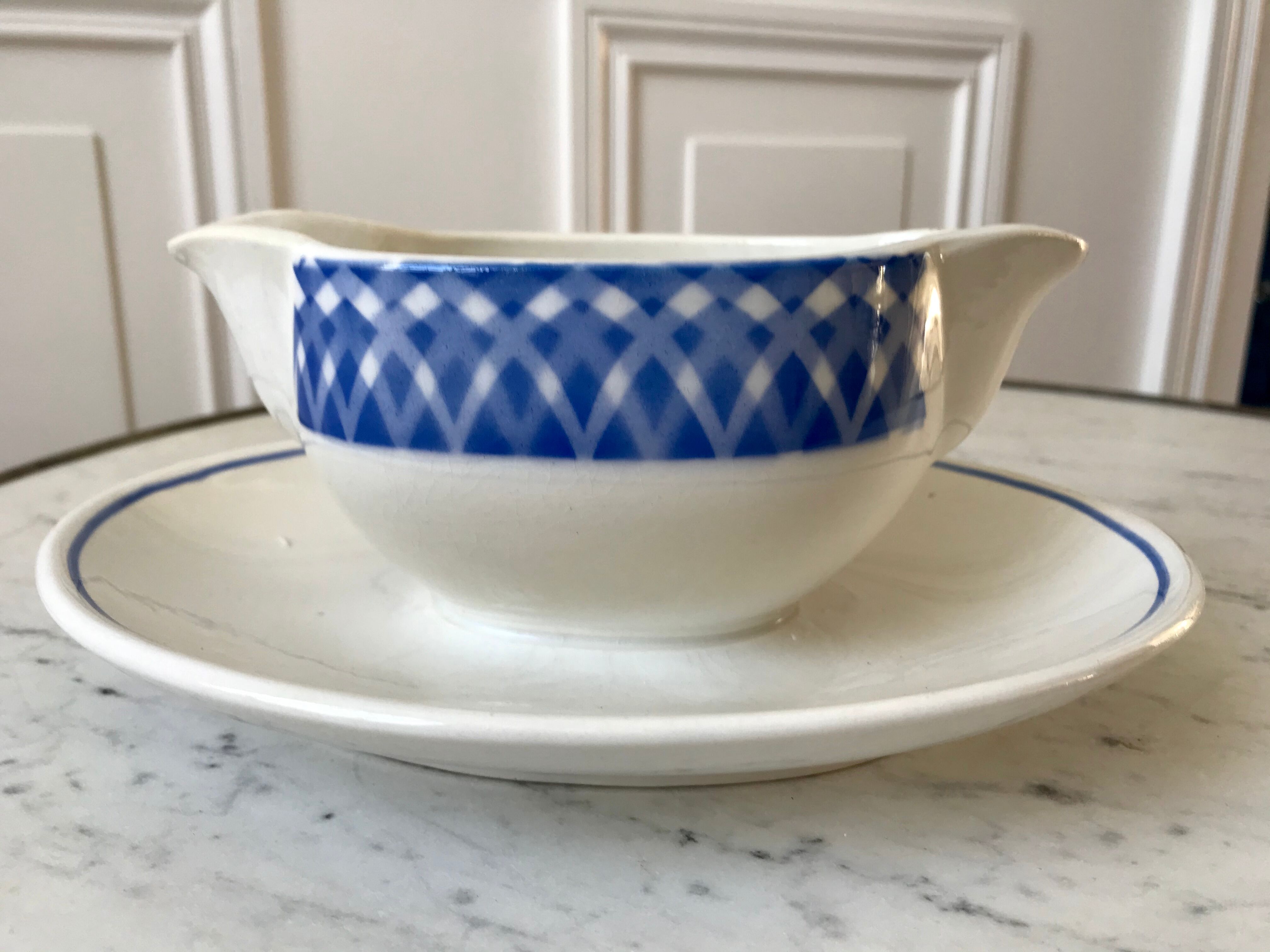 Saucière Digoin Sarreguemines blue 30s