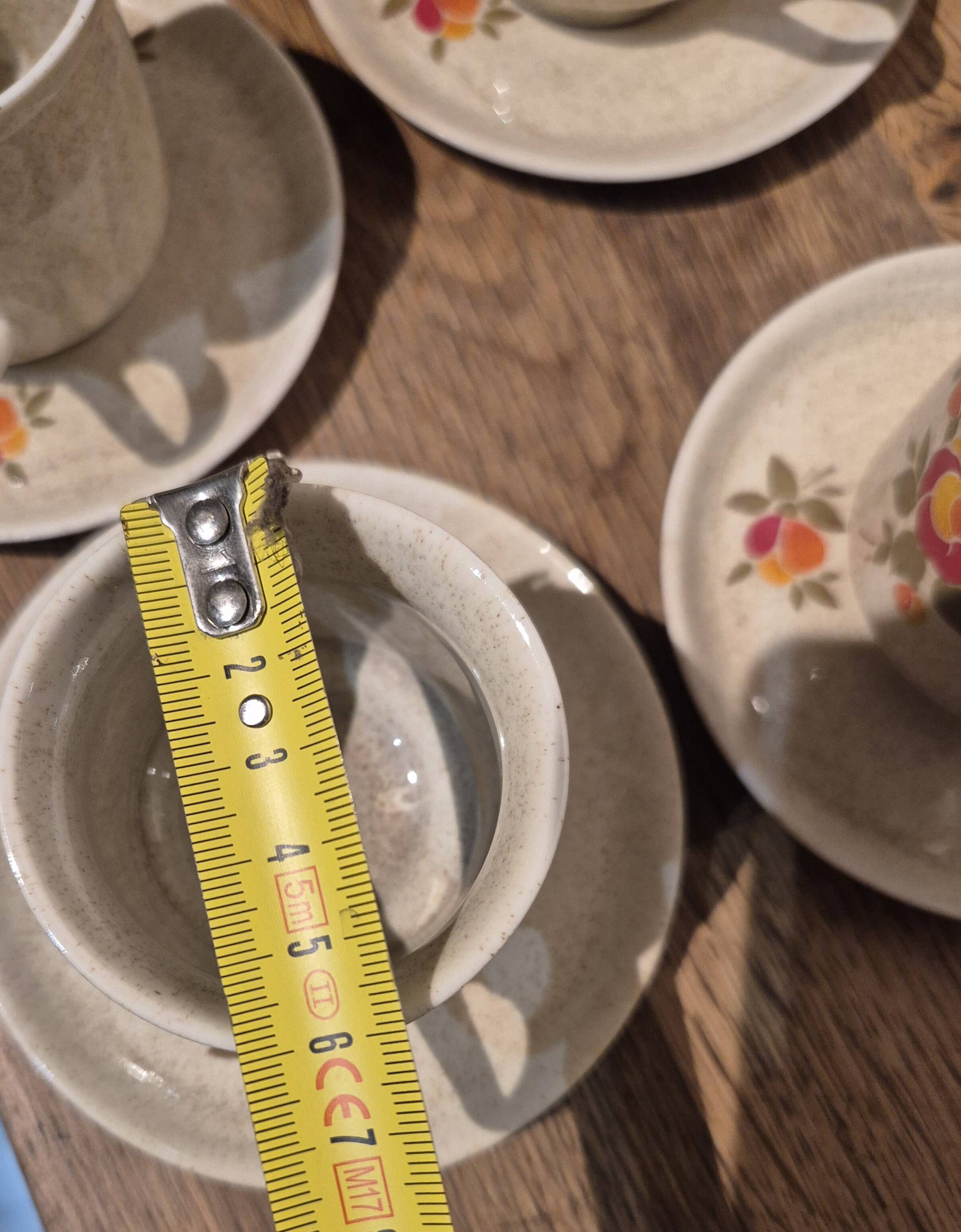 Vintage cups and saucers - set of 6