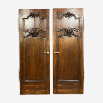 Pair of woodwork doors of Château aux Putti in oak period eighteenth century