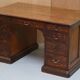 Bureau partenaire double face à deux caissons Gillows Lancaster chêne moucheté