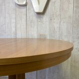 Vintage extendable round table