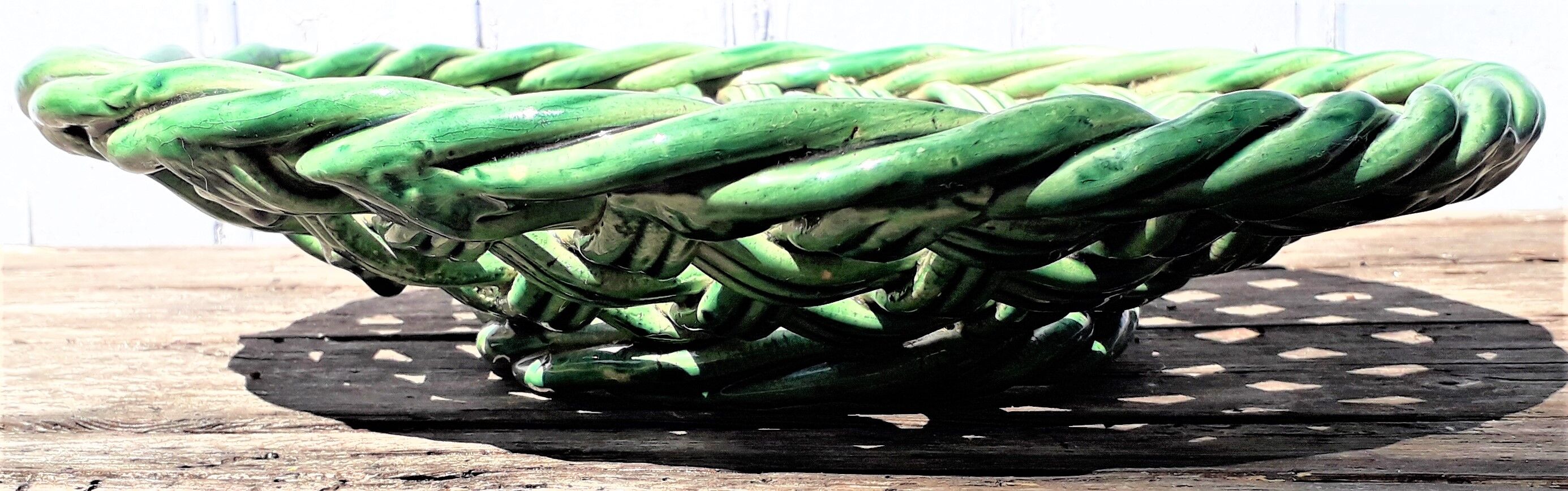 Fruit cut in green braided bubble