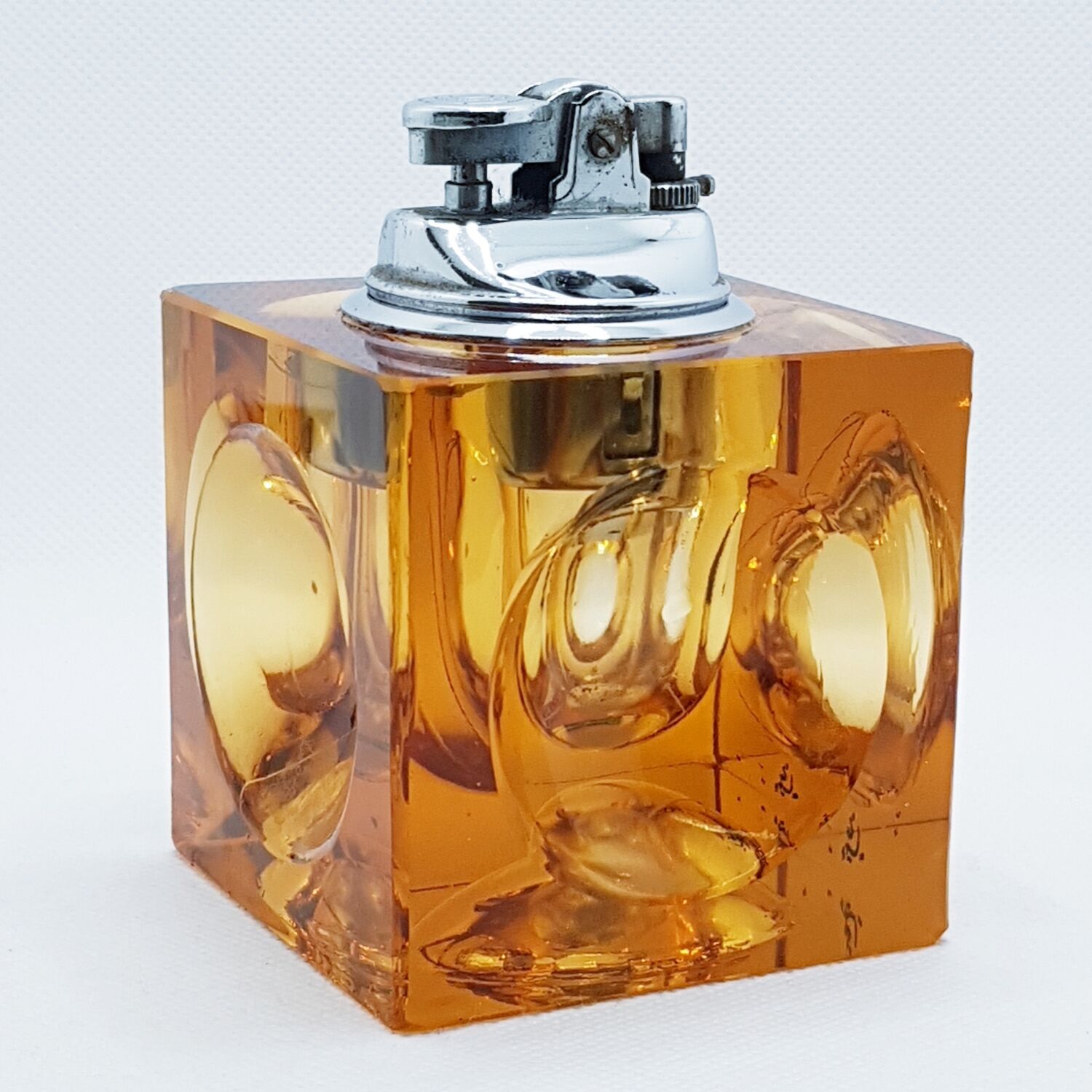 Cube prism glass lighter