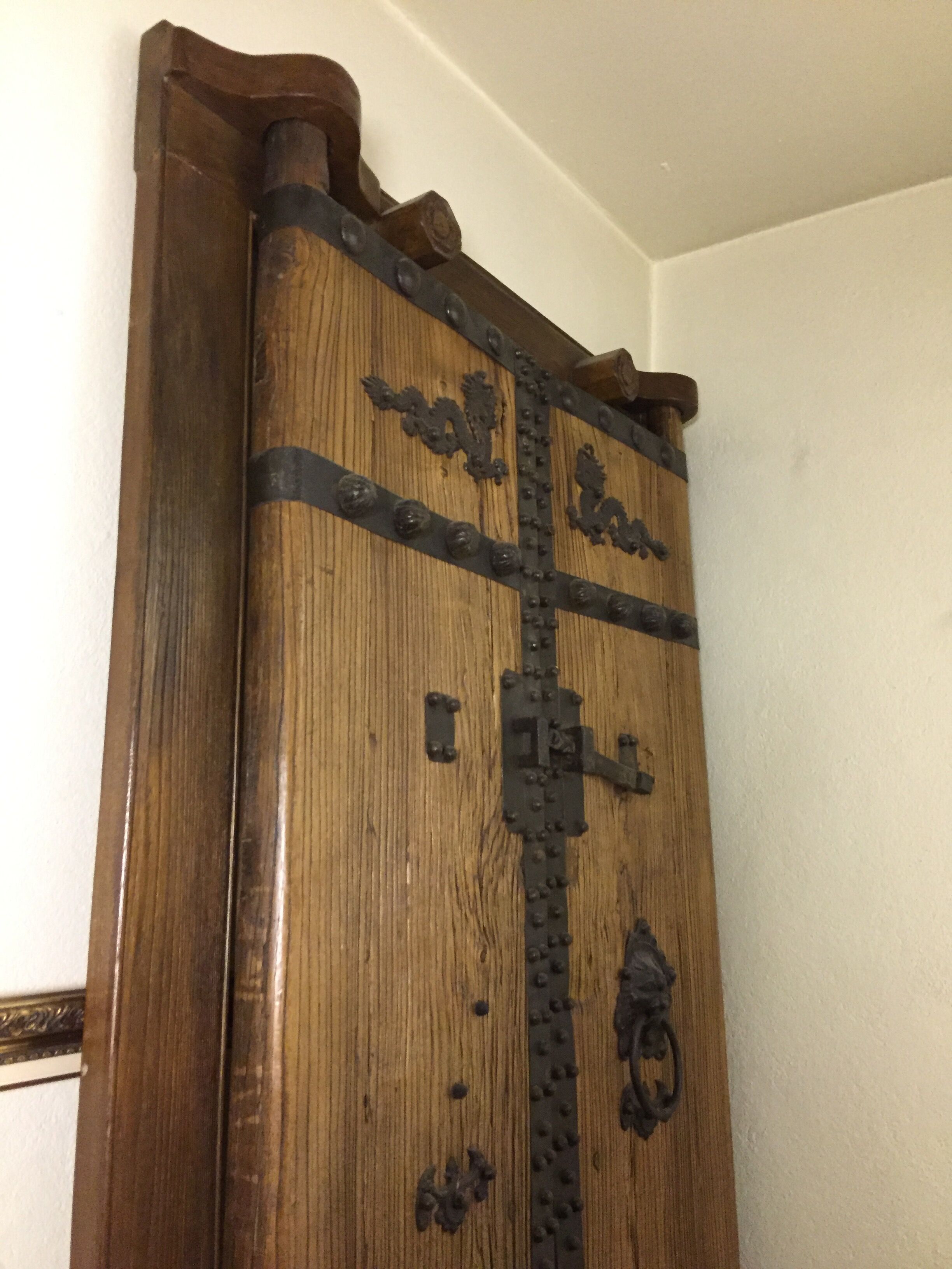 Of entry door Vietnamese Chinese wooden massif beginning of the 20 th