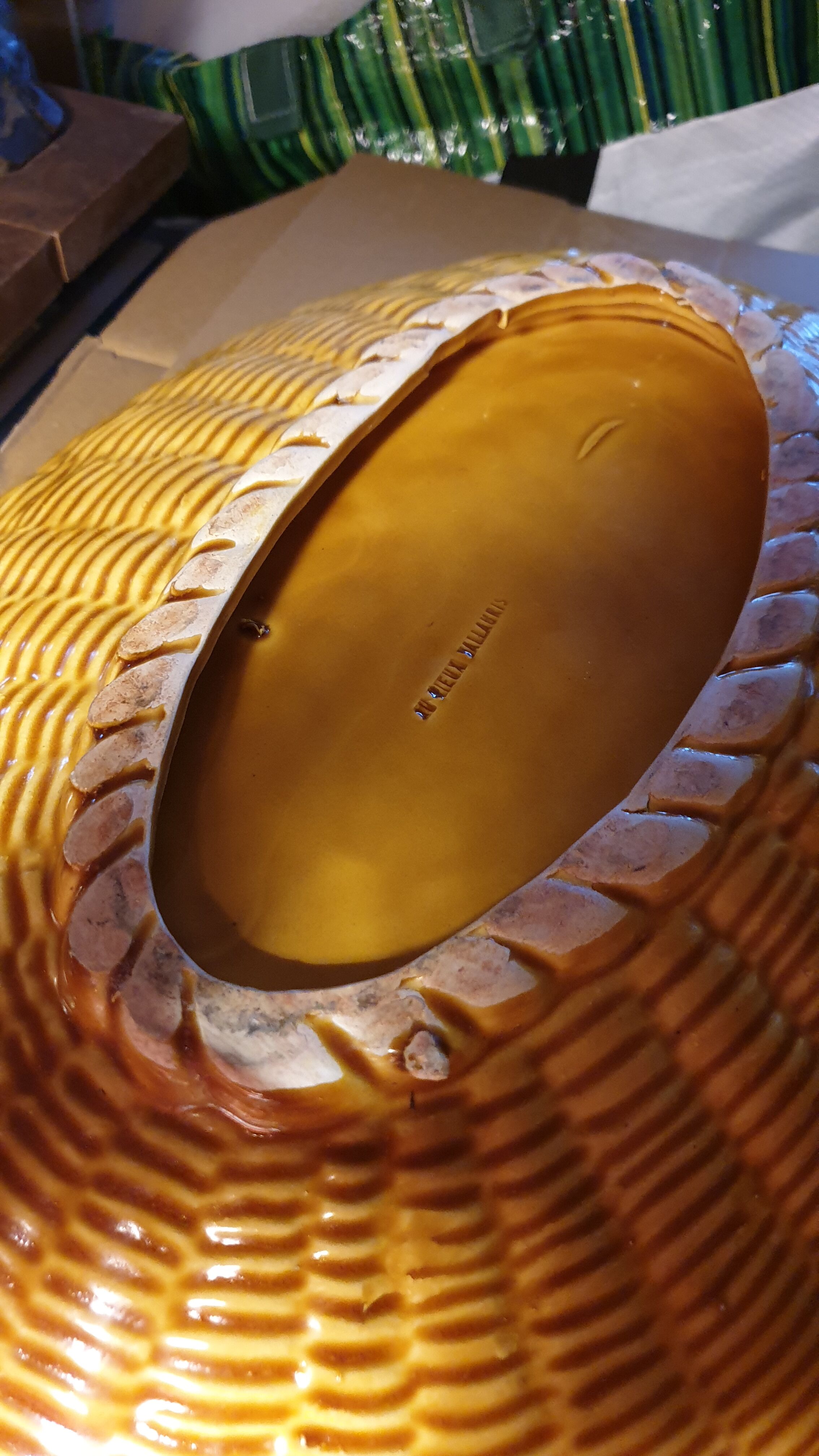 Plat barbotine Vallauris