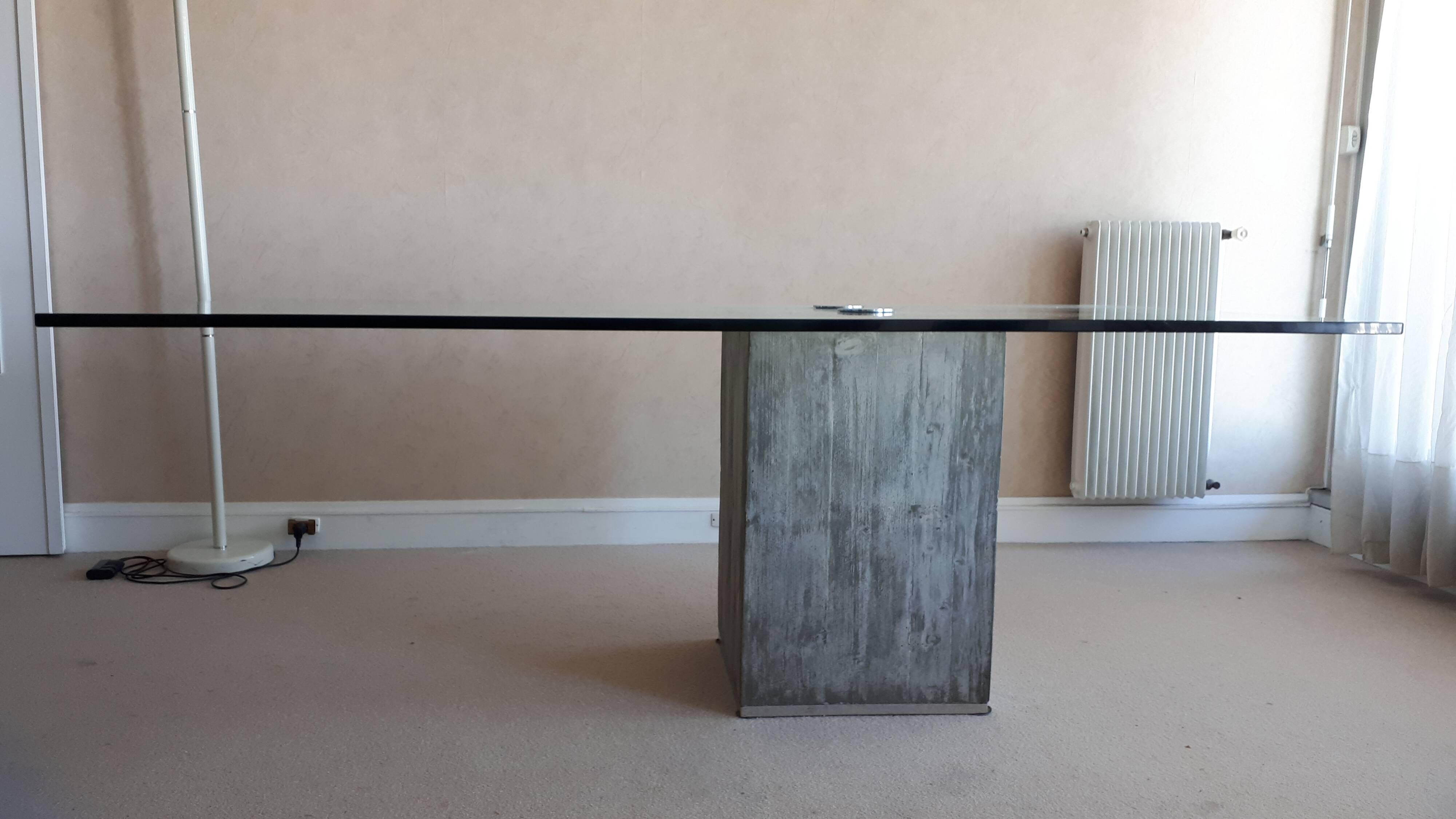 Table salle à manger verre et béton Saporiti 1970