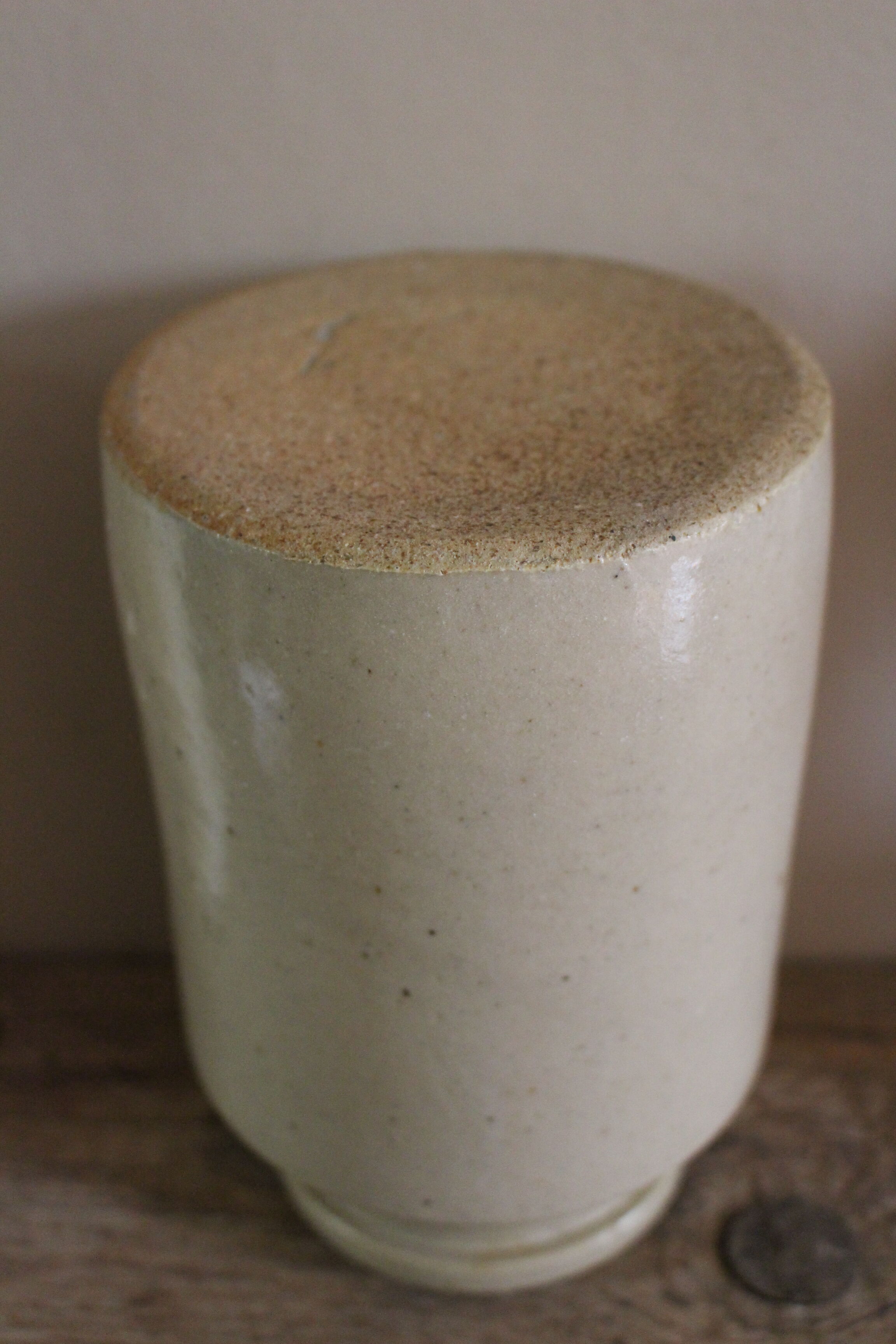 Vintage Pot in Glazed Sandstone beige gray