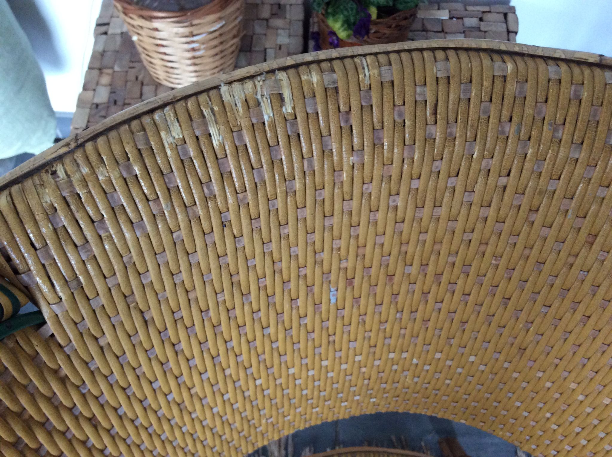 Paire de fauteuils en rotin