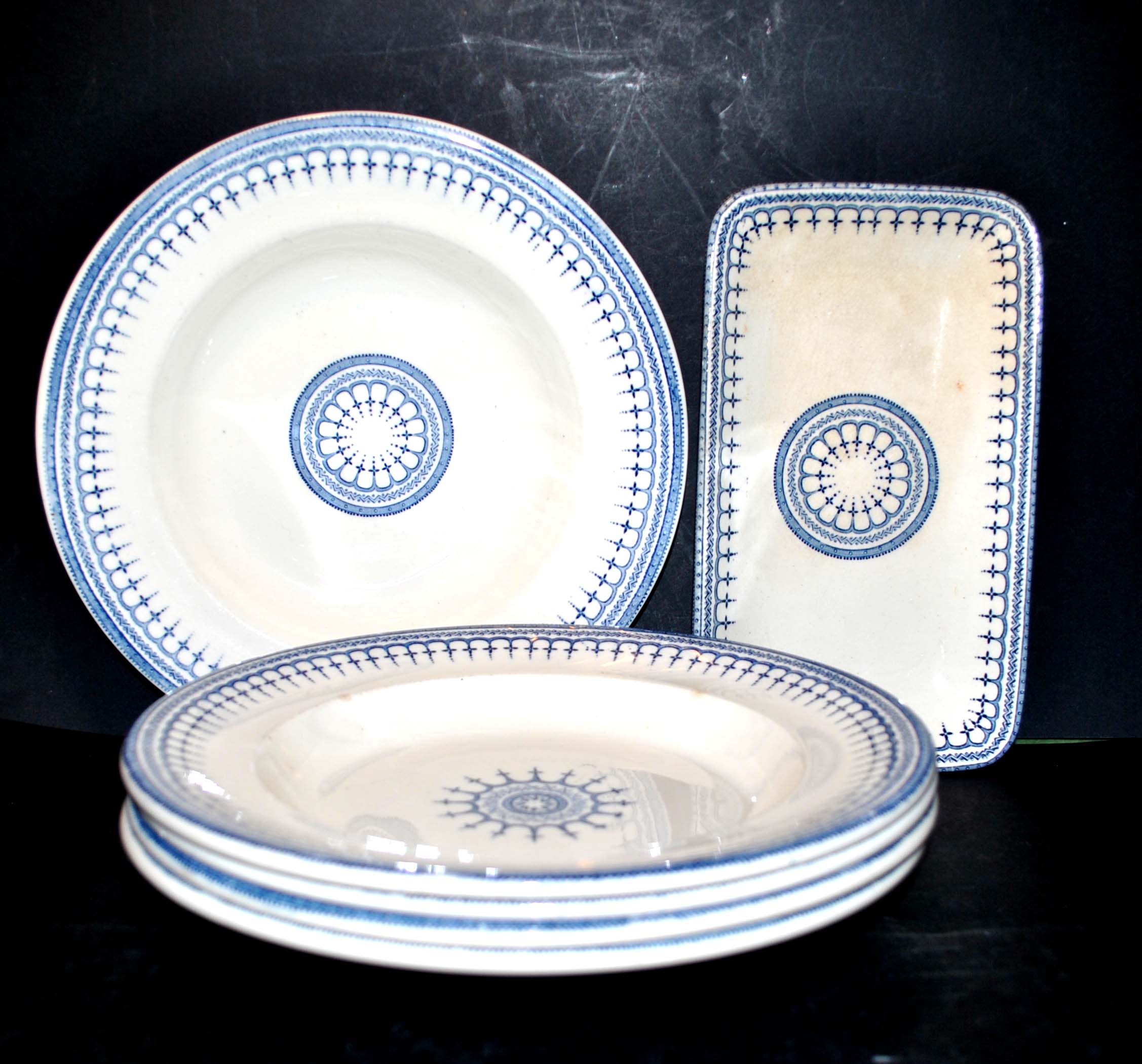 Series of 5 hollow plates and Alhambra ravier in earthenware of Clairefontaine Terre de Fer 1895