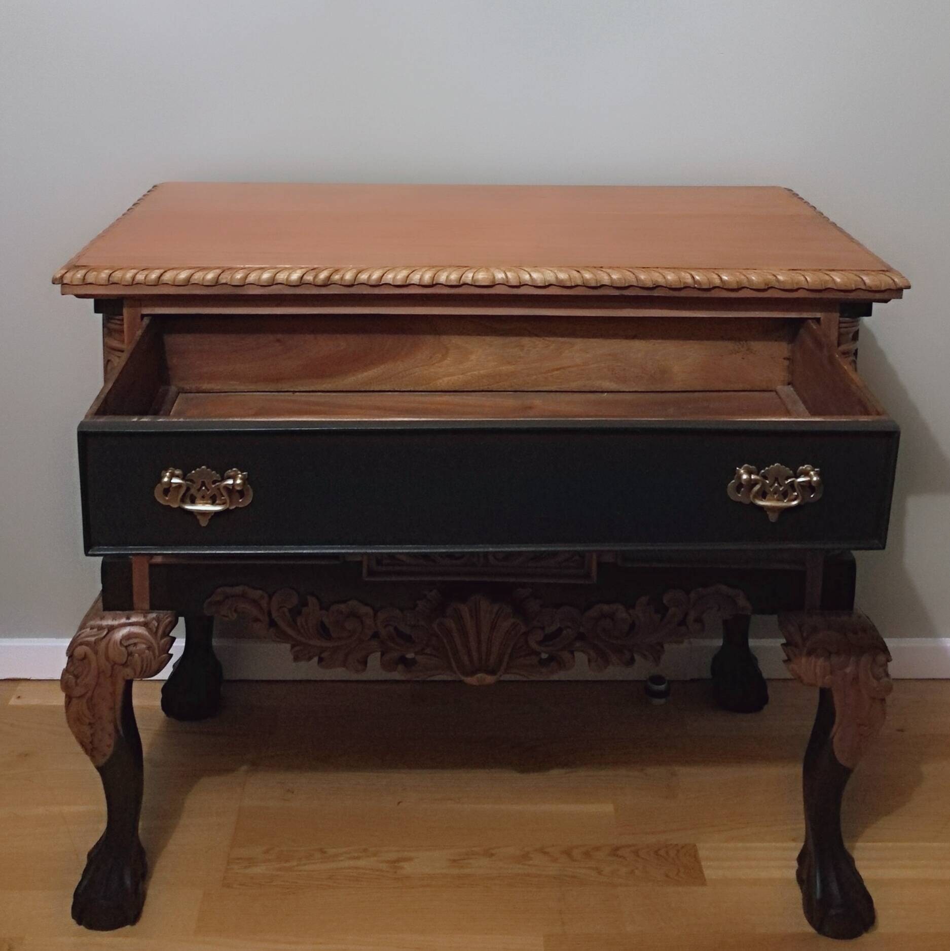 English chest of drawers