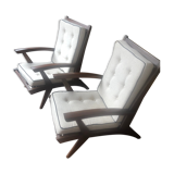 Free-span armchairs