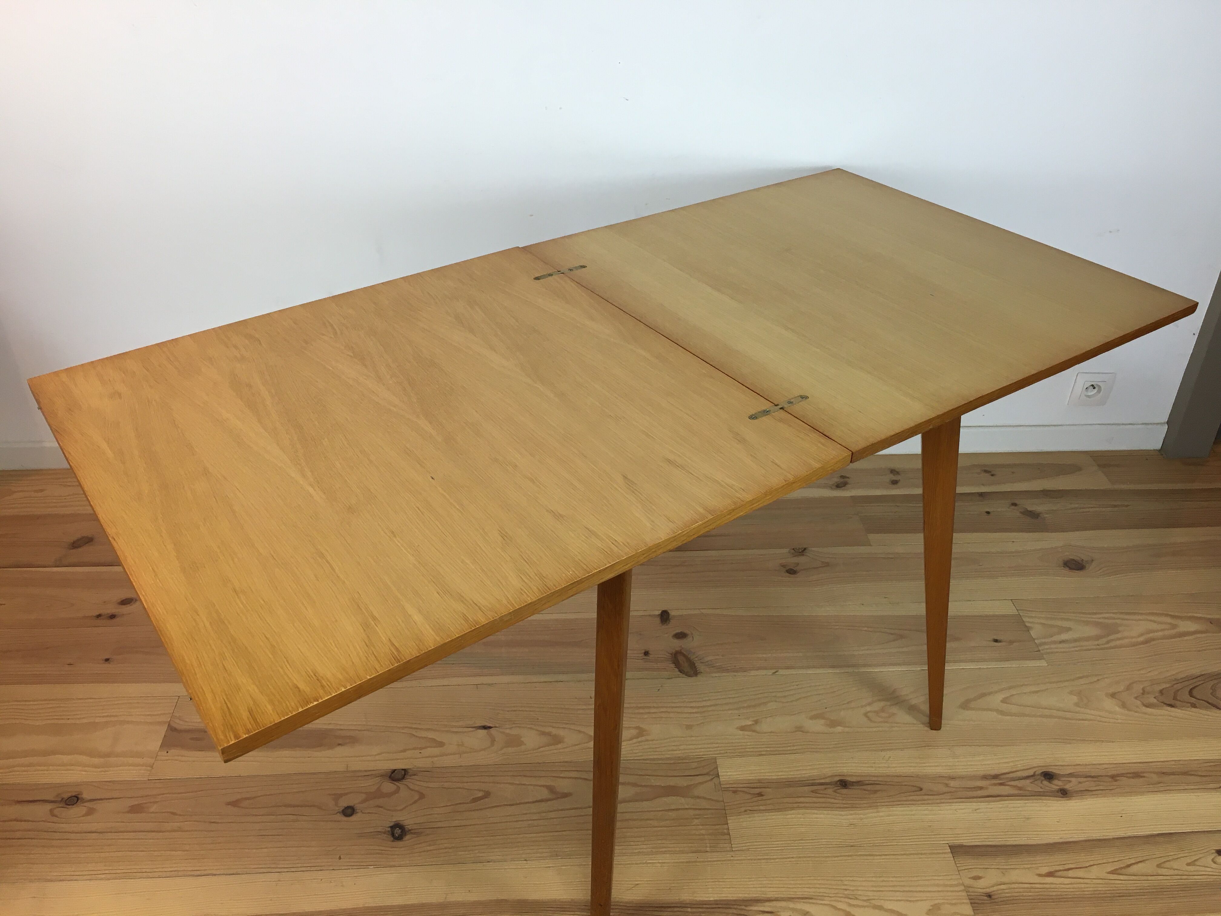 Table portfolio foot compass 50s