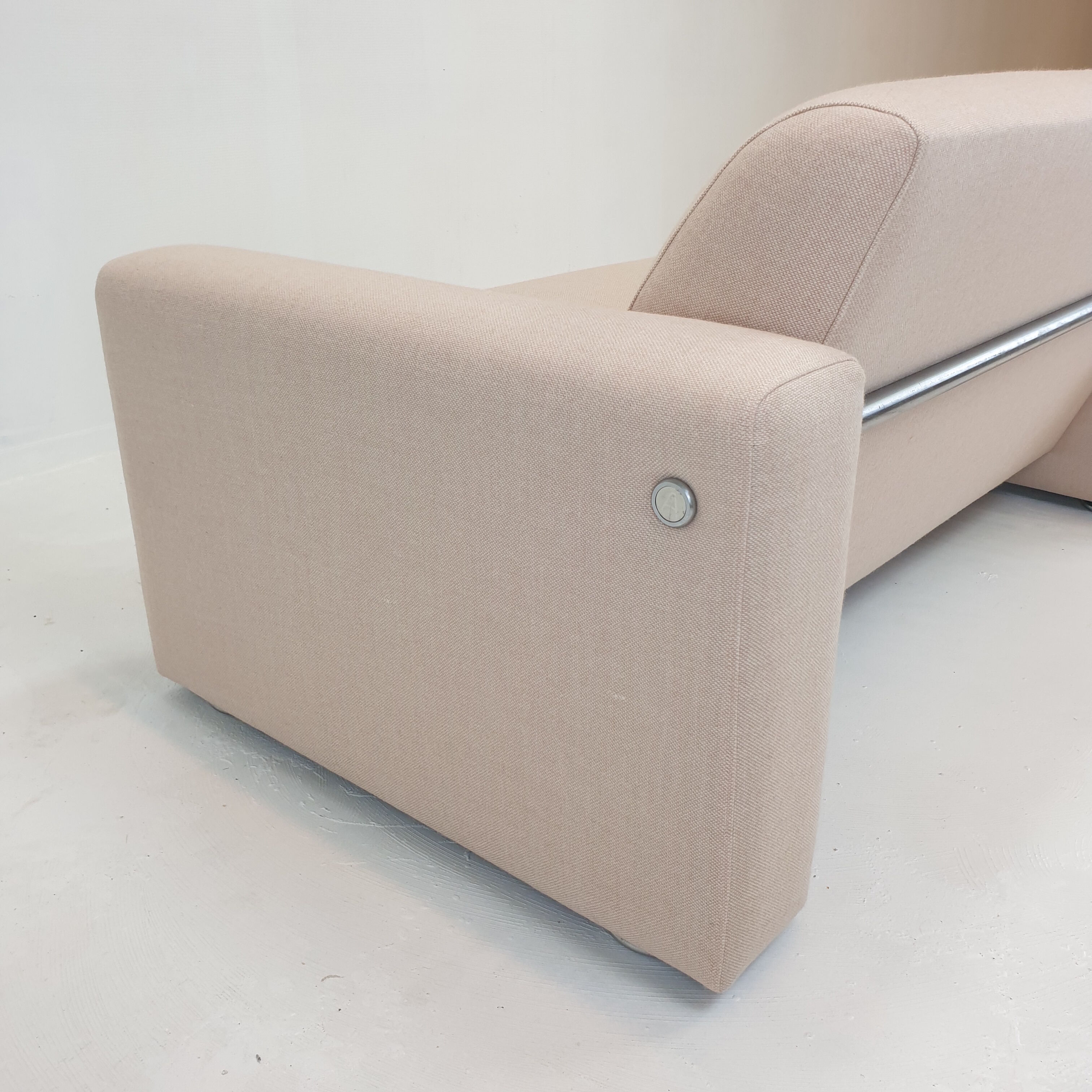Model 691 2-Seat Sofa by Artifort, 1980s