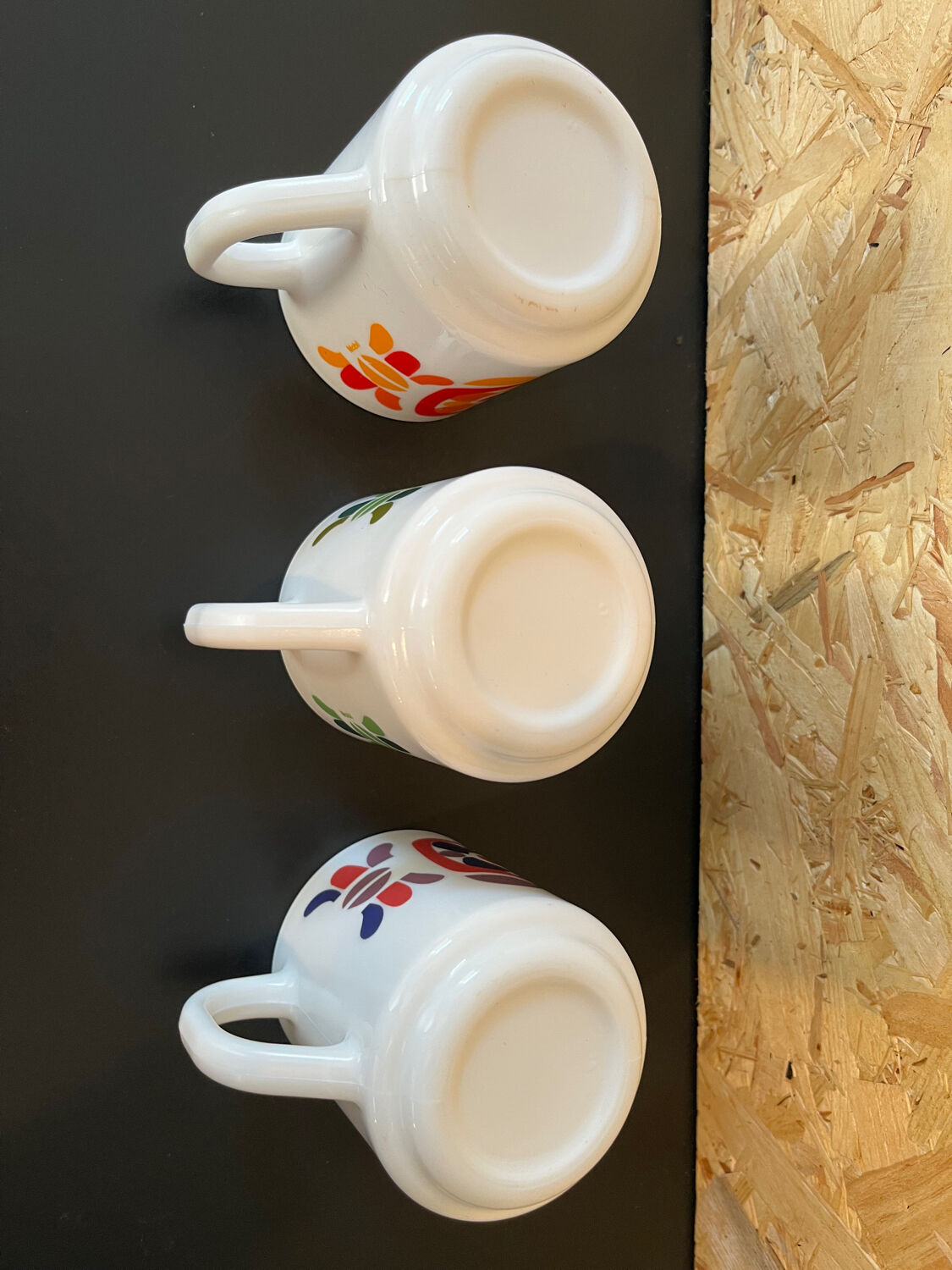 3 cups Mugs mobil 1972 designer Jean-Charles Meunier Arcopal editor