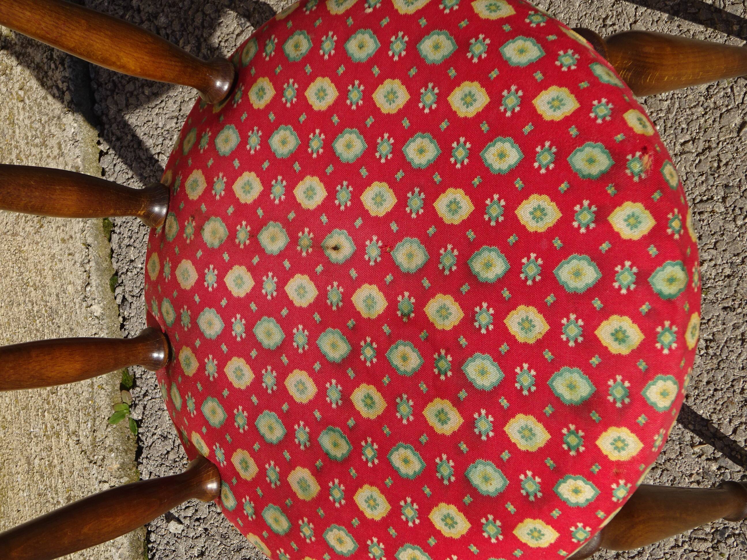 Vintage chairs, wooden, with splayed legs, both.