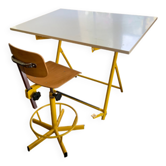 Drawing table