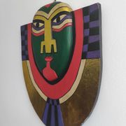 Masque mural artisanal décoratif en bois peint