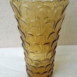 Glass vase