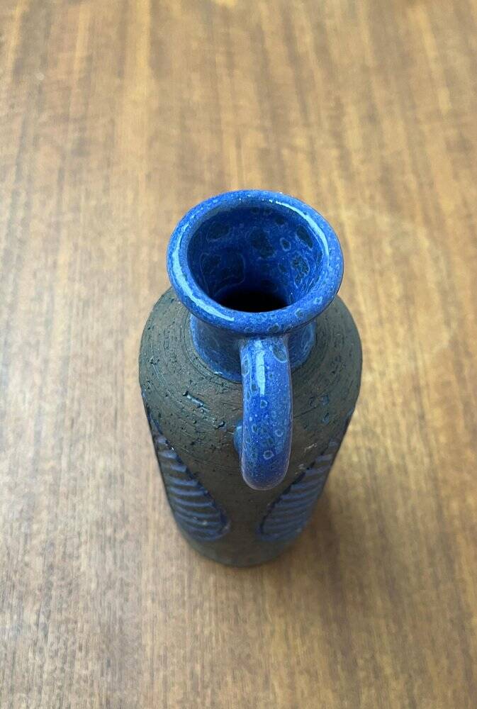 Carafe en poterie d'atelier suédois du milieu du siècle de Laholm, années 1960