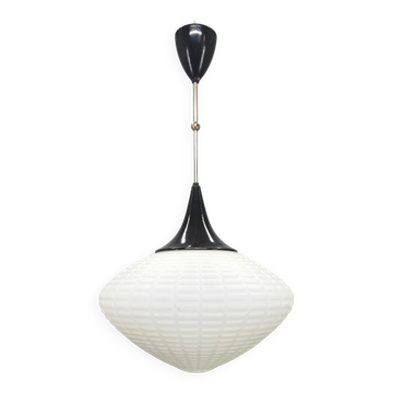 Suspension réglable tchèque, verre opalin, années 1970