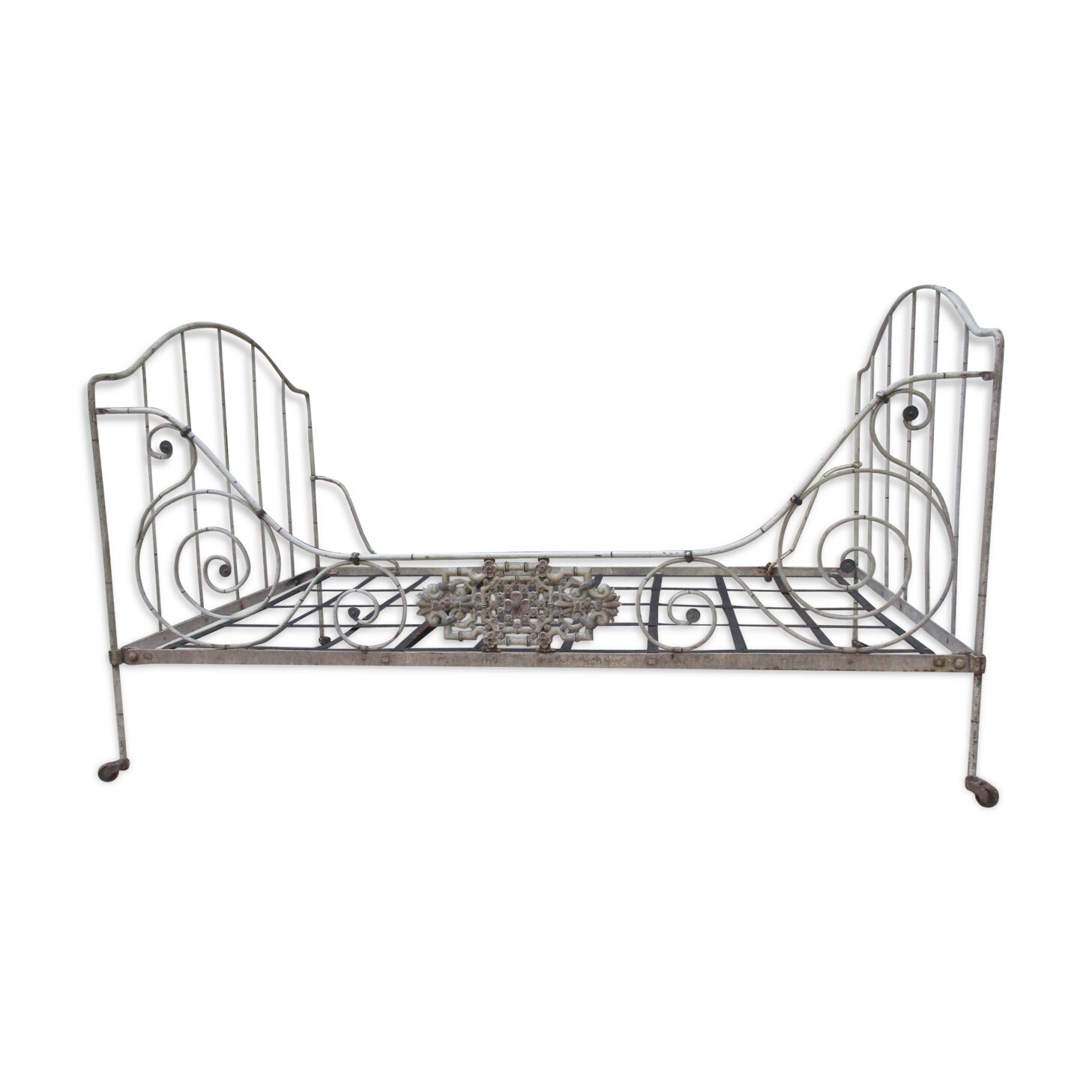 Ancient iron forge bed