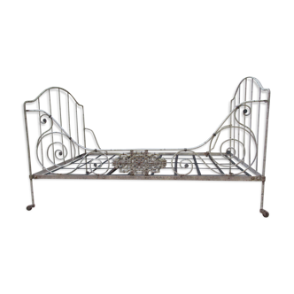Ancient iron forge bed