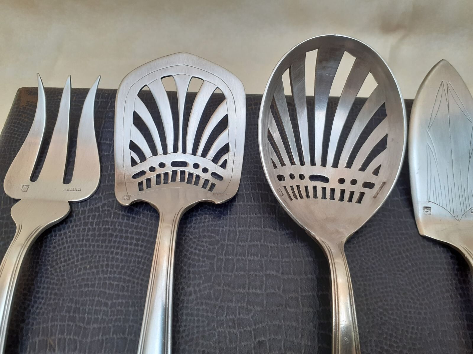 5 cutlery set entremets, Ercuis desserts