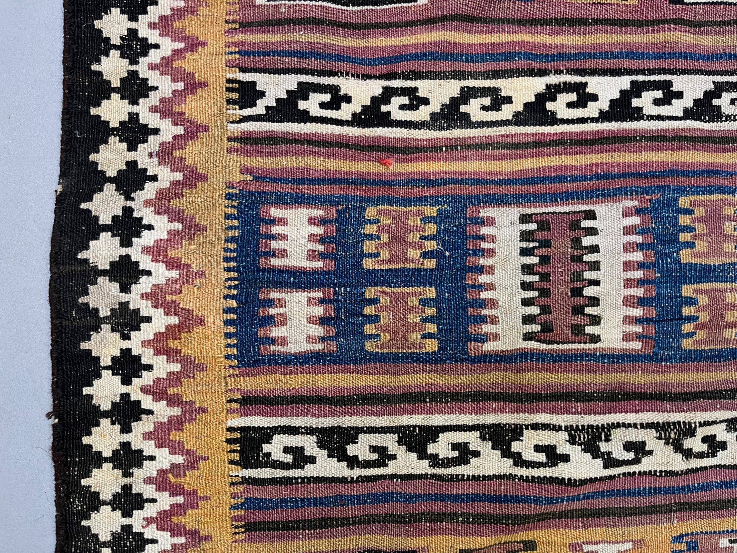 Vintage Persian Qasgai Kilim 254x154 cm Wool Kelim Rug Large Red, Black, Colorful