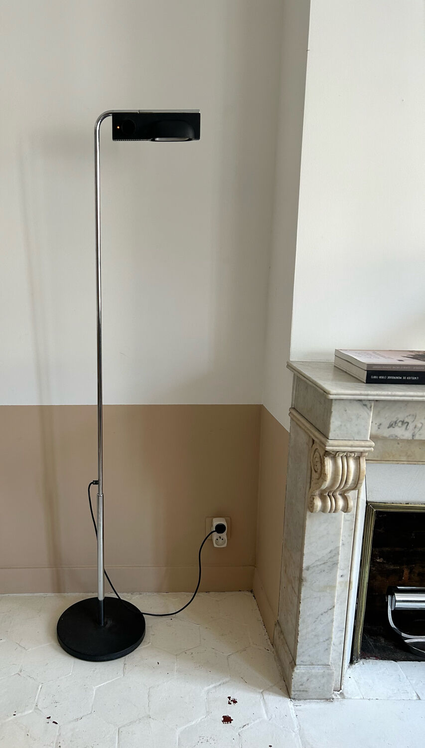 Vintage adjustable floor lamp, chrome and black, Gismondi for Artemide, Italy 1980