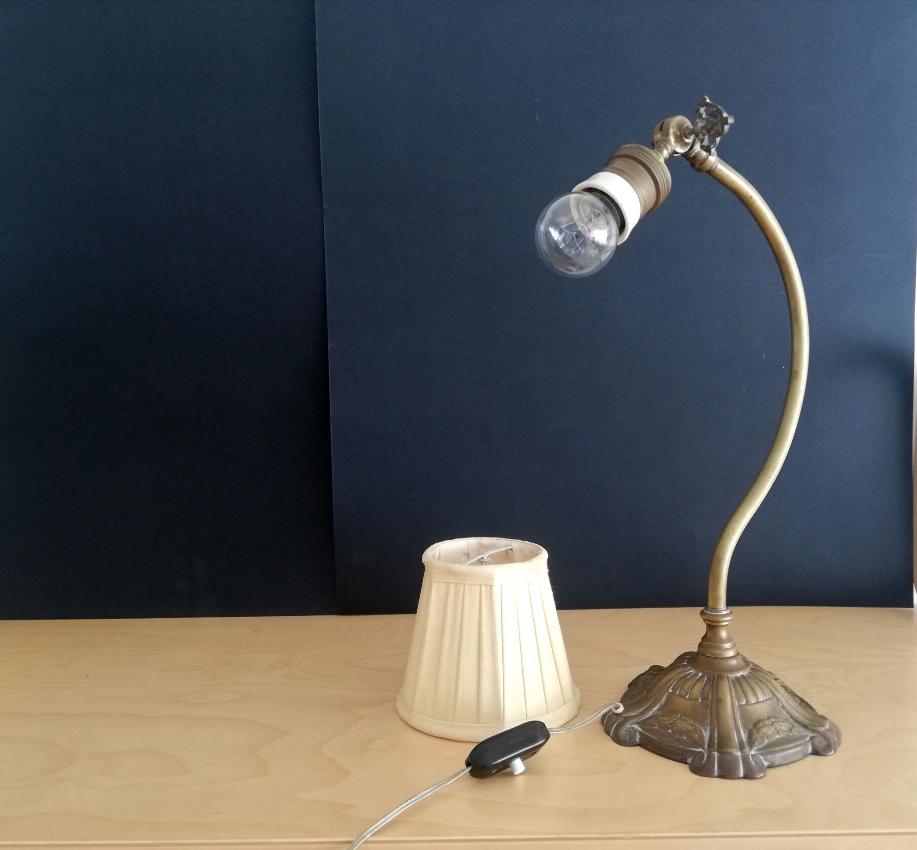 Antique Art Nouveau swan neck table lamp in brass