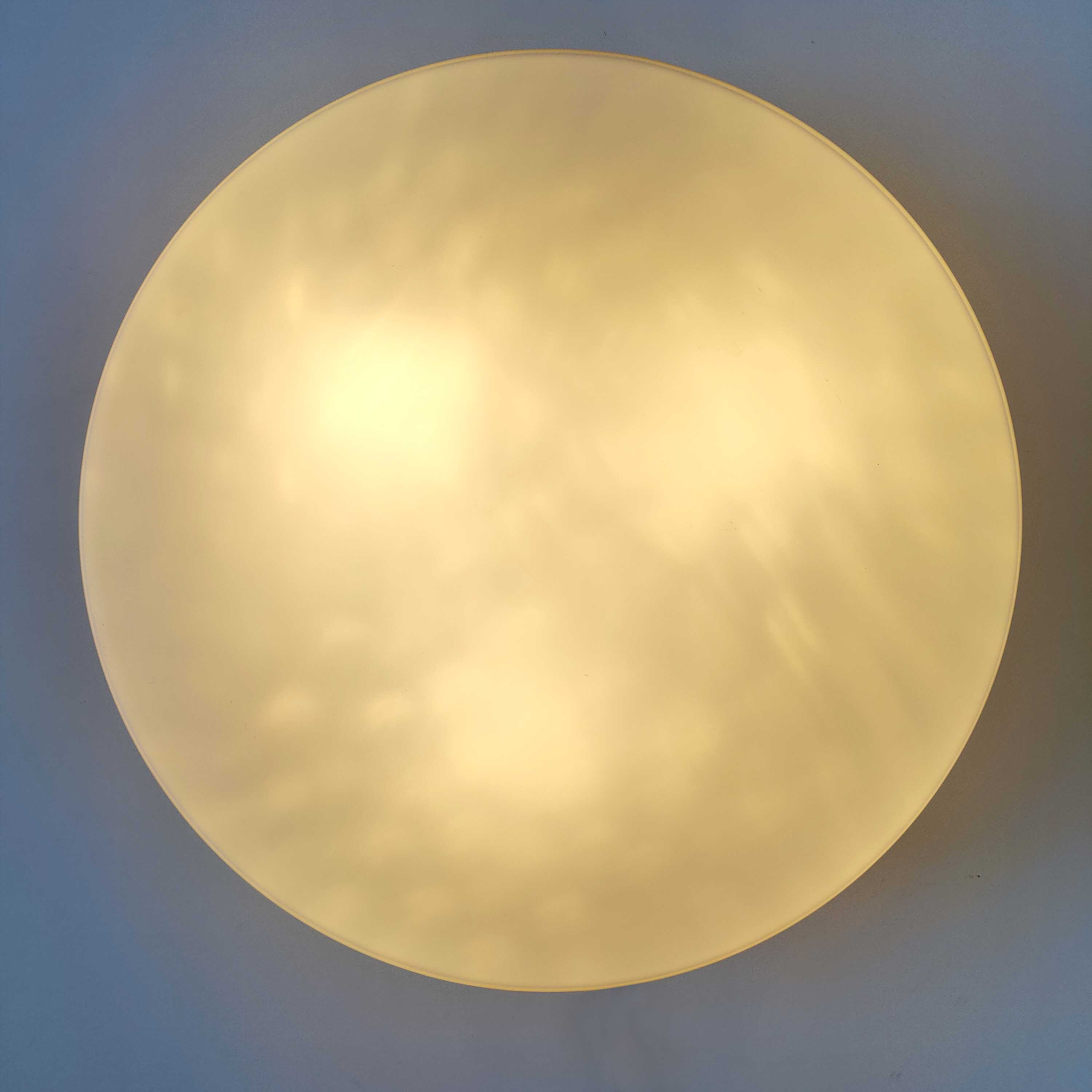 Ceiling lamp / wall lamp in opaline diameter 38cm.