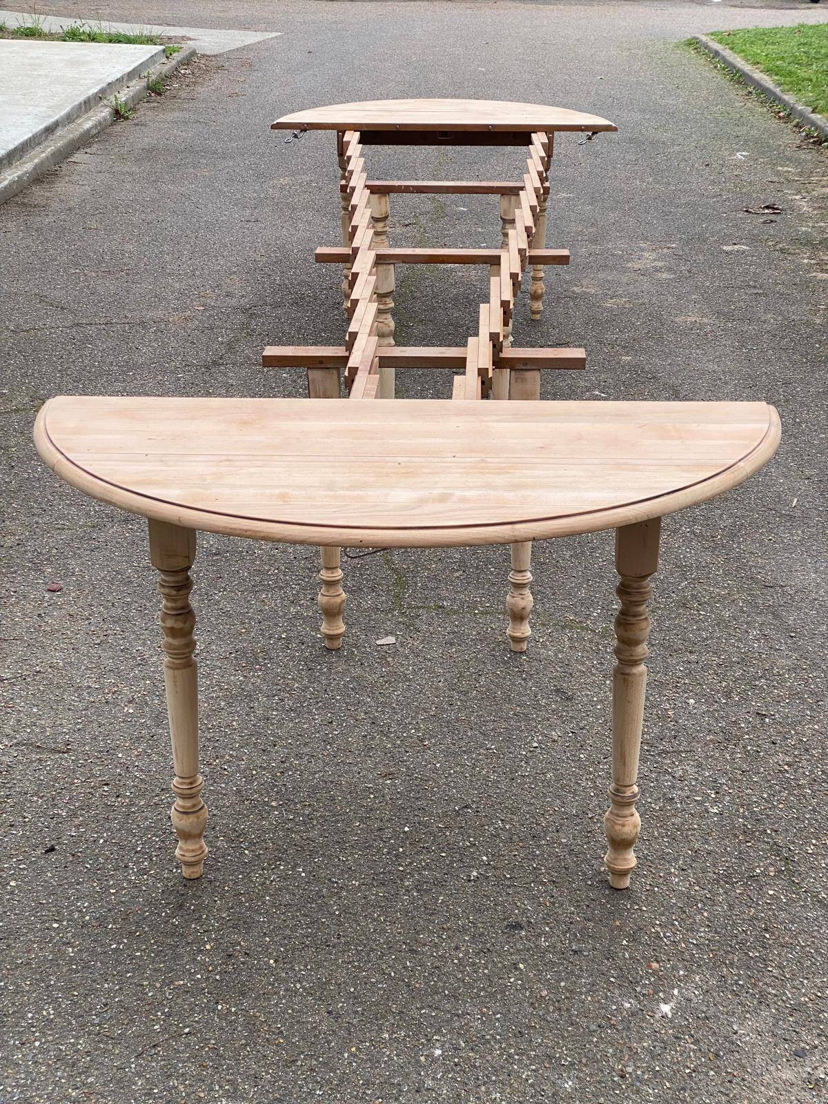 Renovated Louis Philippe extendable round banquet table with leaves, 10 feet.