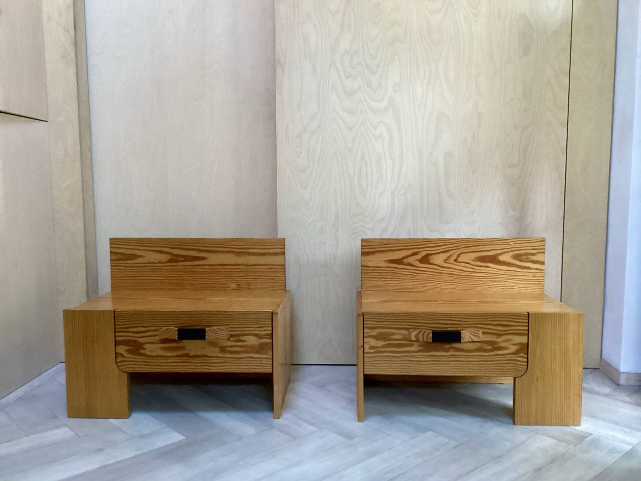 2 pine wood bedside table 1970 design