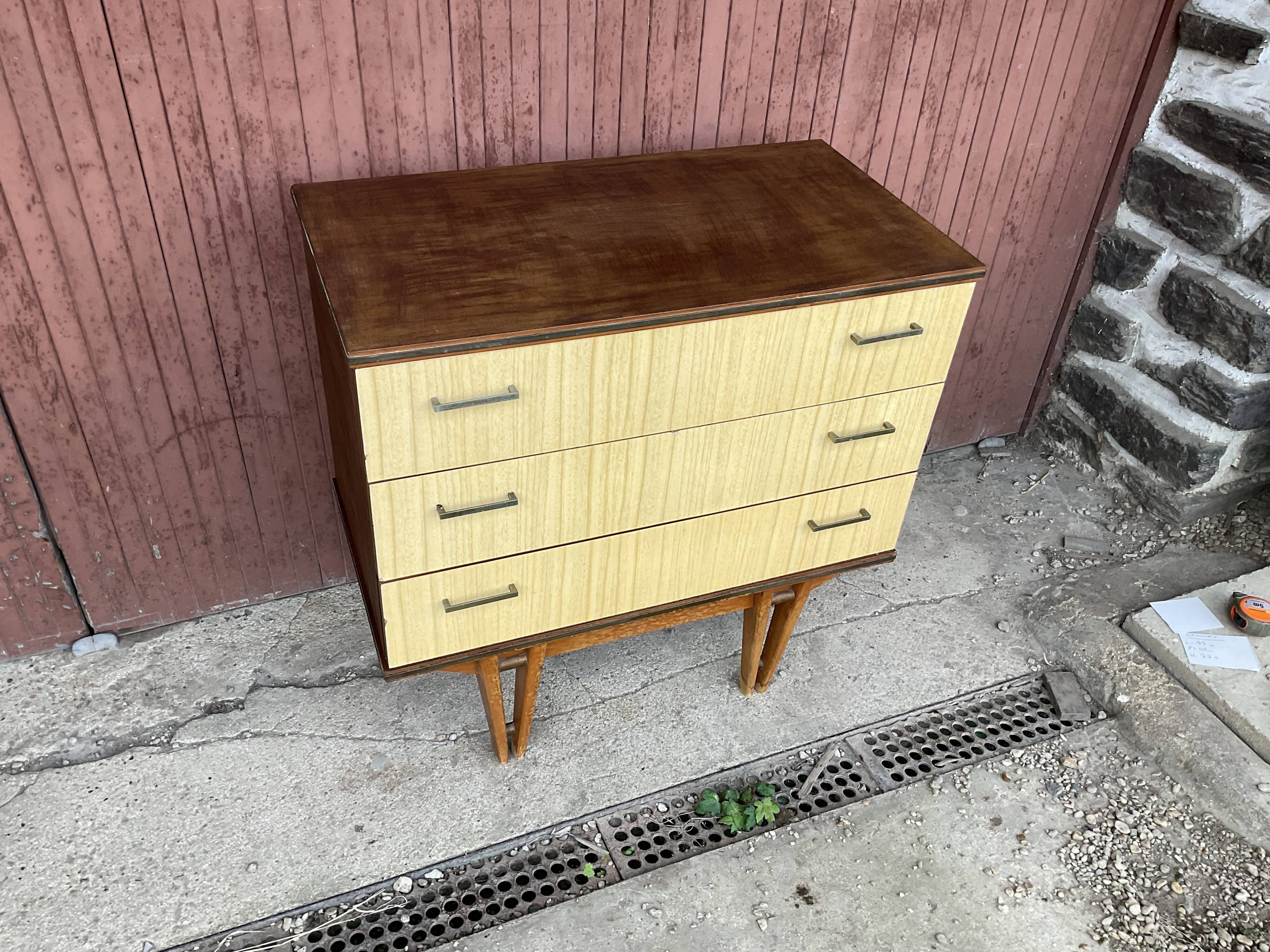 Vintage chest of drawers
