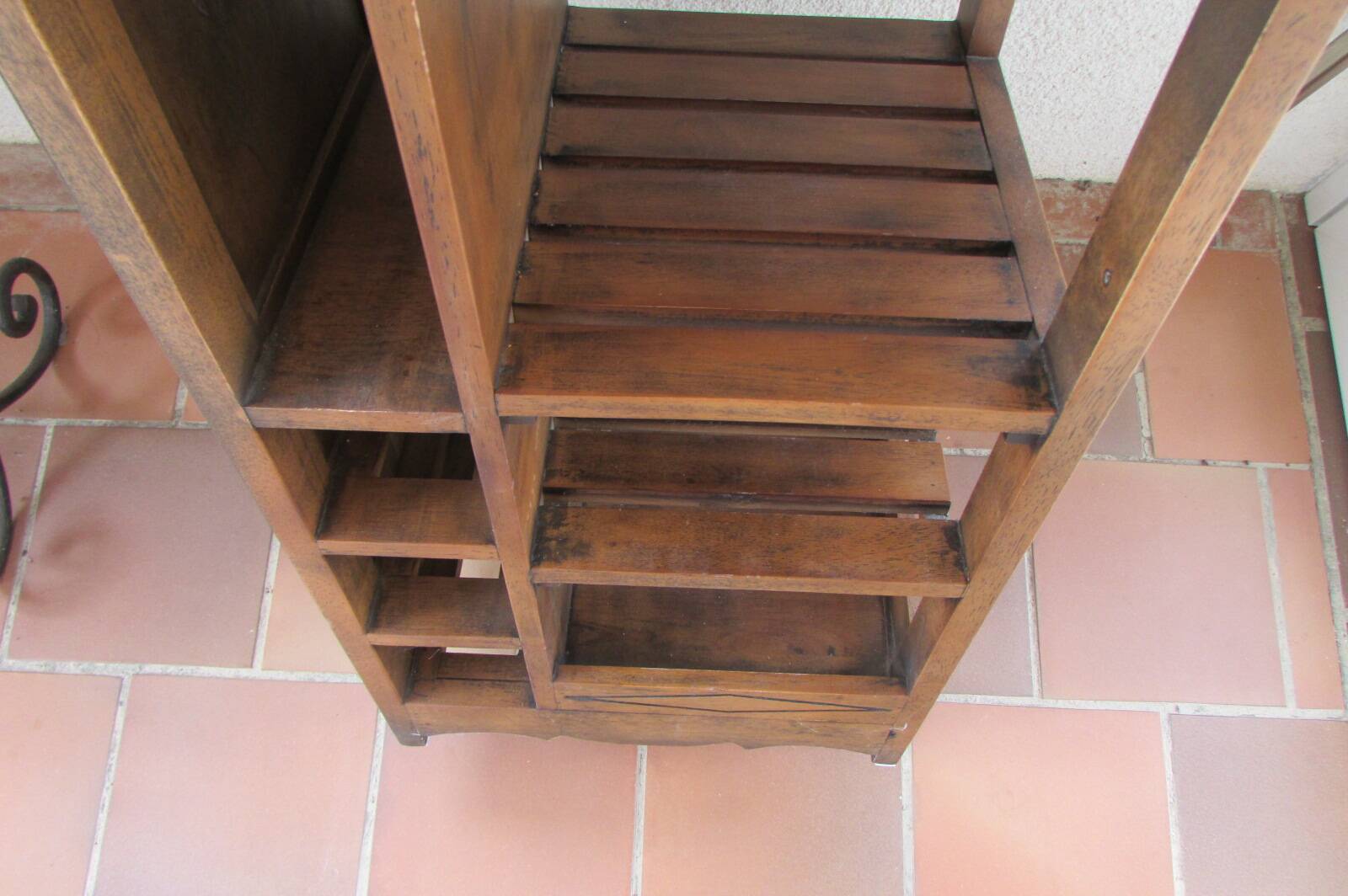 Kitchen storage unit, vegetable dish, solid wood