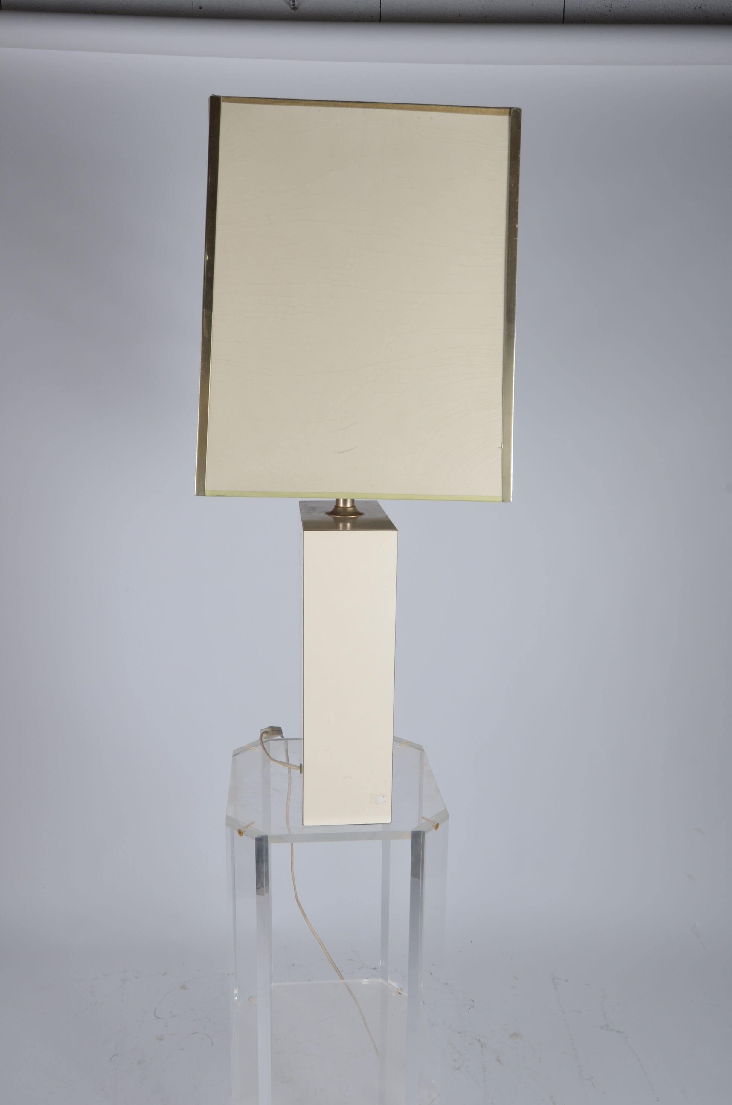 Hollywood Regency lamp