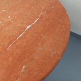 Vintage oval dining table in pink marble from the 70s 80s.