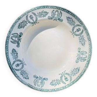Assiette plate en terre de fer de Givors