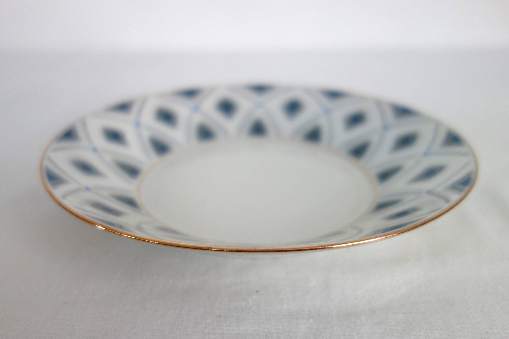 Tasse à thé avec soucoupe en porcelaine de Limoges années 30