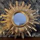 Miroir soleil bois feuille d’or 50 cm