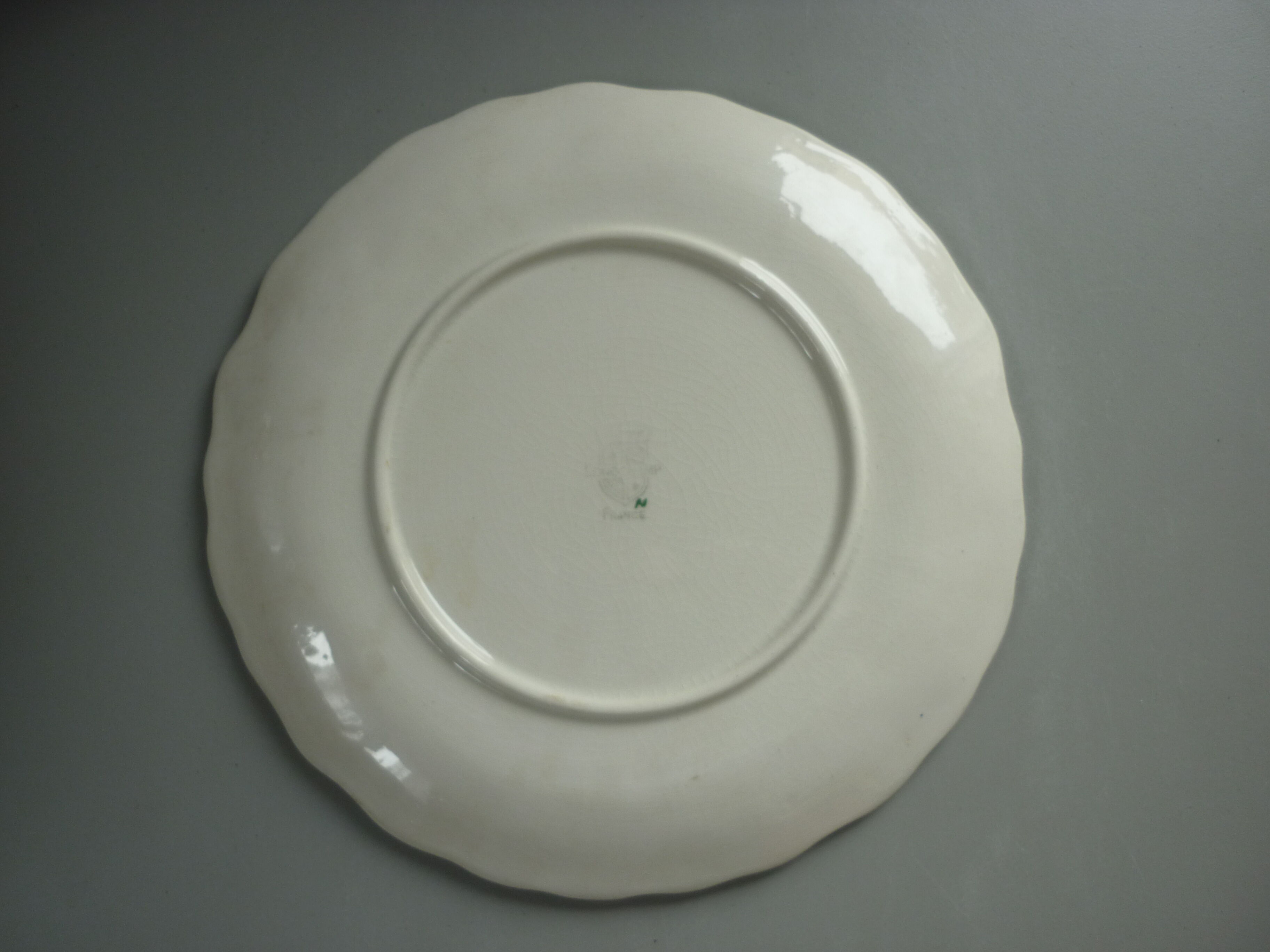 Strawberry decor dabbling plate