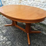 Scandinavian table