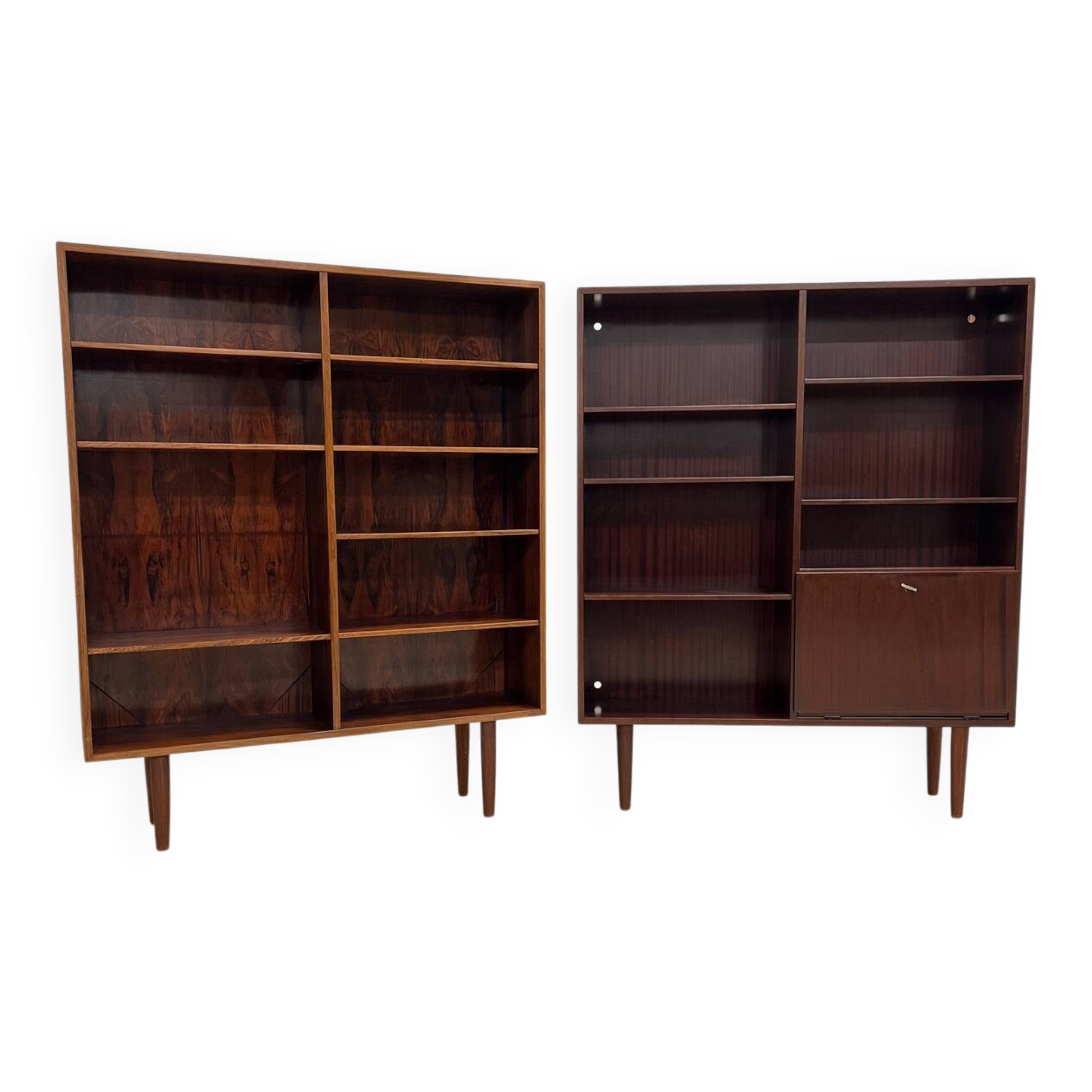 2 x Bibliothèques Omann Jun Modèle 6