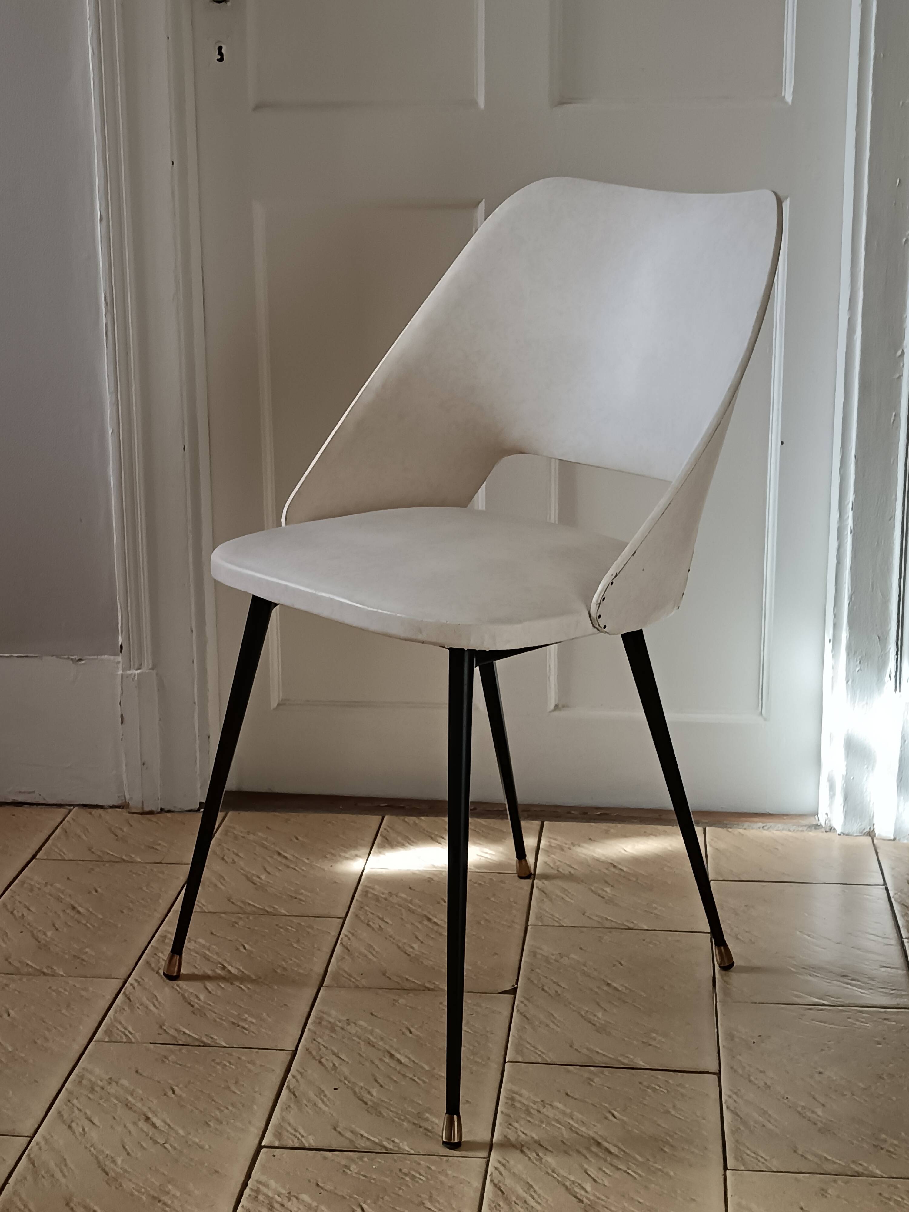 Vintage barrel chair 1950